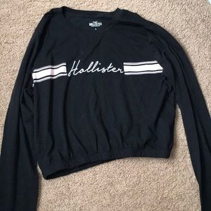 Black crop top shirt!